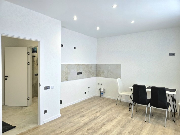 Актуальна. Продам 1к квартиру з ремонтом без комісійних - фото 1