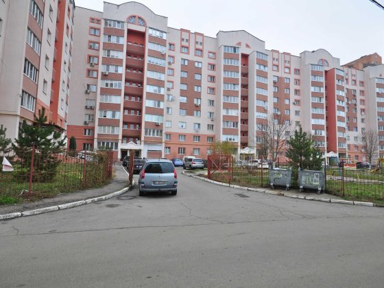 Простора 3-кімнатна квартира в теплій новобудові пр-т Незалежності 58 Белая Церковь