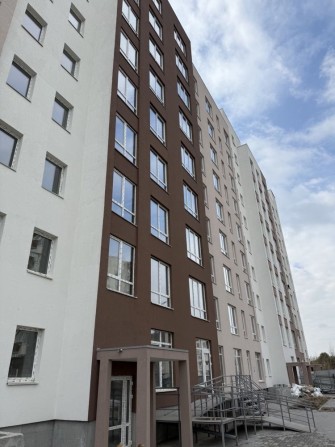 Продам простору 1К квартиру в новобудові - фото 1