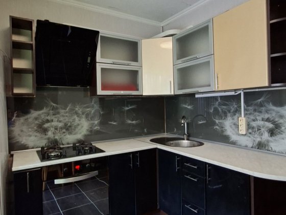 1-но кімн Гайок  36.3 м², кухня  9.4 м², меблями та технікою Белая Церковь