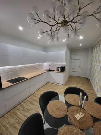 Терміново 3к.квартира з якісним сучасним ремонтом ЖК Оваціо - фото 1