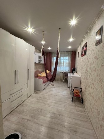 4 кімнати, 81 м², центр Бучі — заїжджай і живи - фото 1