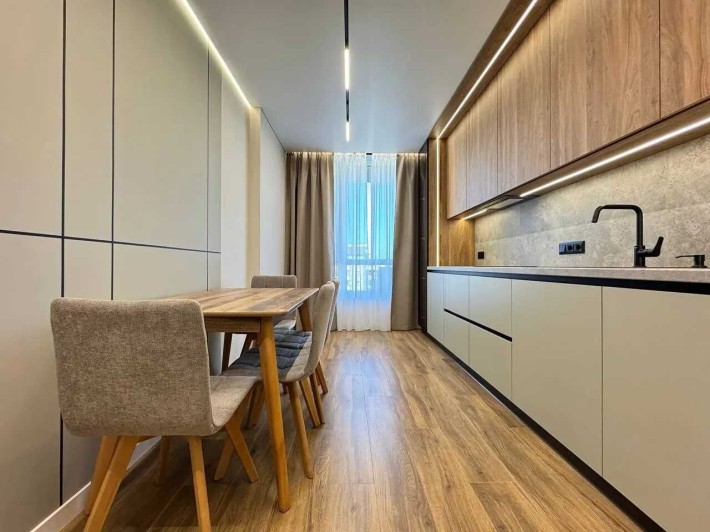 Шикарна 2кім в самому центрі Благо, меблі та техніка - фото 1