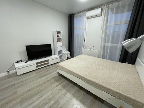 Однокімнатна квартира в оточенні соснового лісу! Буча