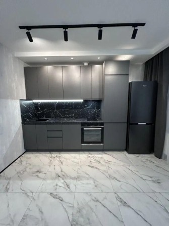 Продам 1кімн. квартиру ЖК Атлант на Петлюри вул. Металургів Бровари EV - фото 1