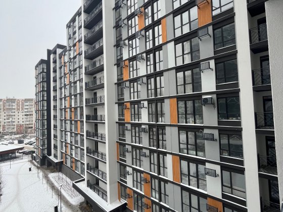 Продається 1-кімнатна квартира 44 м² у Вишневому Вишневе