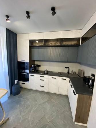 Дизайнерська 3-кімнатна 100 м² | кухня-студія 37 м² | ЖК Авіа Квартал - фото 1