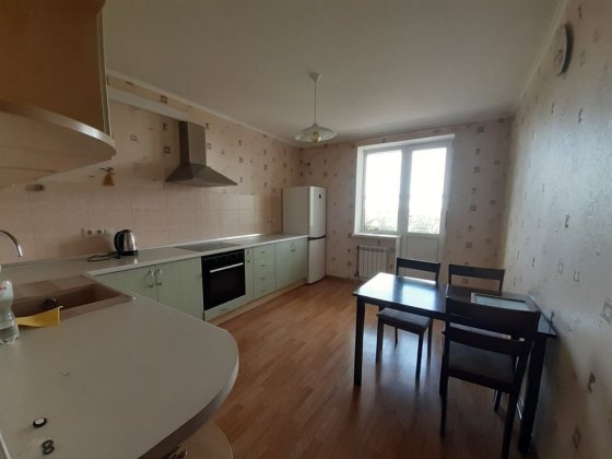 Продаж 3 кім 113 м. вул. Чубинского 3 у закритому комплексі Бровари