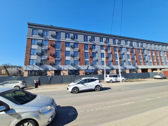 Простора однокімнатна з кухнею студією, можна перепланувати в двушку Ірпінь