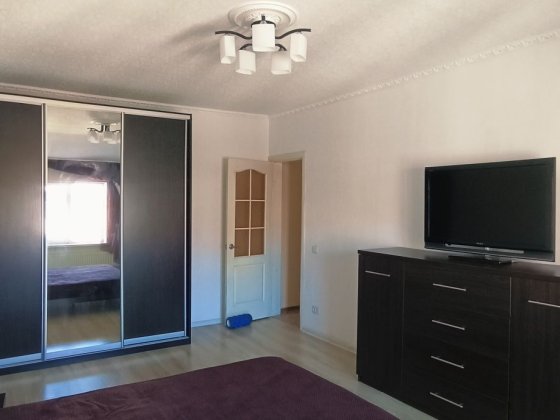 Продам 2х кімнатну квартиру на Грушевського 17г Бровари Бровари