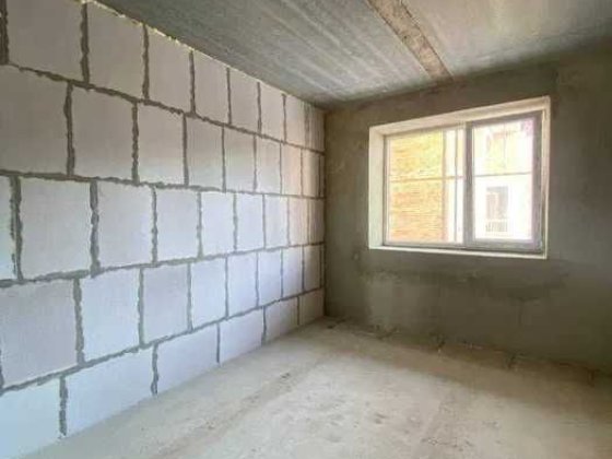 Продаж 1-кімнатної квартири в стані сирець у ЖК Княгинин Івано-Франківськ