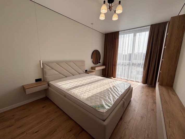 Стильна 2-кімнатна квартира в ЖК “Квартал №5” (бізнес-клас) - фото 1