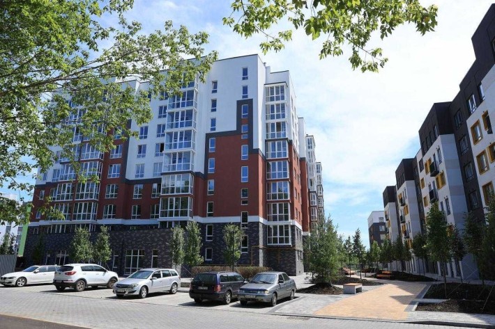 Продаж квартири з видом на набережну - фото 1