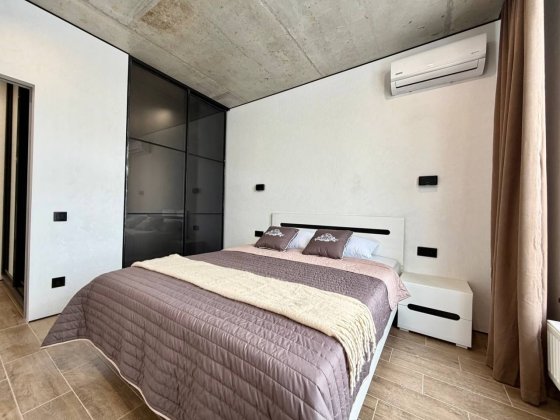 Продаж 1-кімнатної квартири з дизайнерським ремонтом у м. Буча Буча