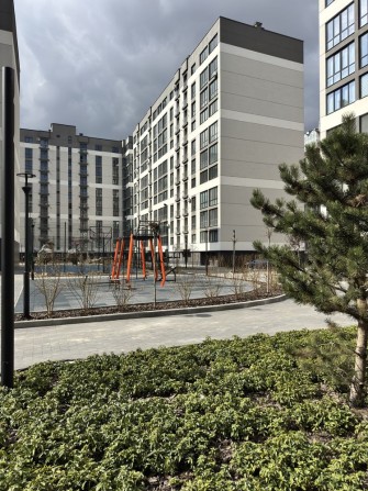 Терміново 1кім квартира 45 м² + комора Ліфт працює - фото 1