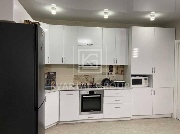 Готова 2к квартира 68,4м2 ремонтом, кухня-студія, ГАЗ 2 поверх - фото 1