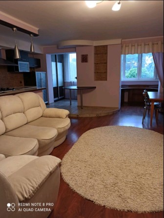 Продам 2 кім. квартиру + бонус комірка та підвал - фото 1