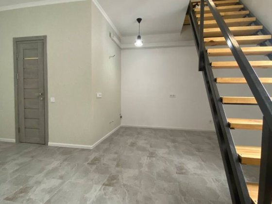 МакДональдс 2хв! Чудовий ремонт! Власна ділянка та парковка! Власник! Буча