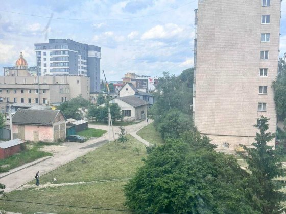 Трьохкімнатна квартира на вул. Вовчинецька Івано-Франківськ