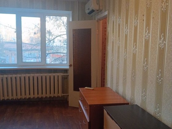 Однокімнатна квартира ( гостинка) Кременчуг