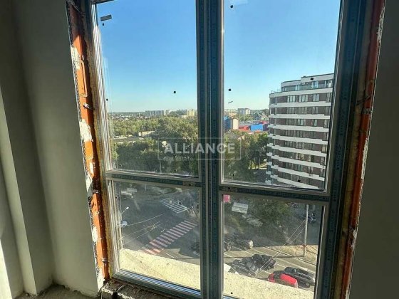 Простора та готова однокімнатна квартира 48м, в будинку бізнес класу. Івано-Франківськ