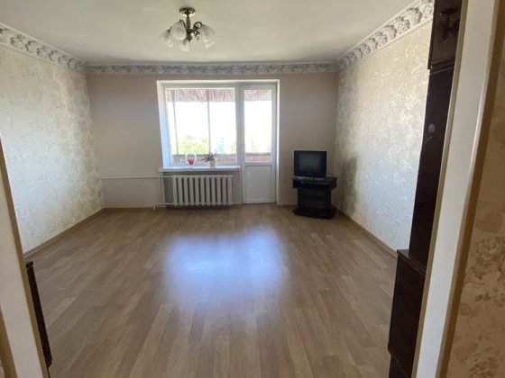 Від власника 4-кімнатна квартира в дуже зручному районі Луцька. Луцьк