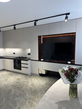 Продаж ексклюзивної квартири з якісним ремонтом. 45 м2. Без комісії - фото 1
