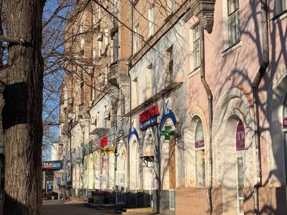 Продаж двокімнатної квартири на площі Визволення Кривой Рог