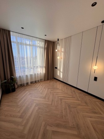 Продаж 2к квартири з новим та якісним ремонтом в ЖК Синергія Сіті - фото 1