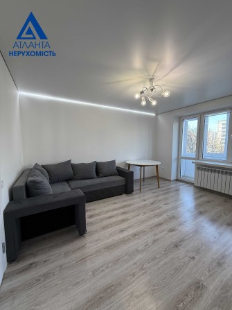 Продам 3-кімнатну квартиру з ремонтом! - фото 1