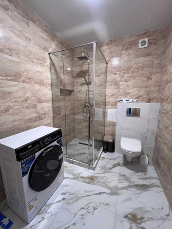 Продаж 1-кім квартири з ремонтом в новобудові - фото 1