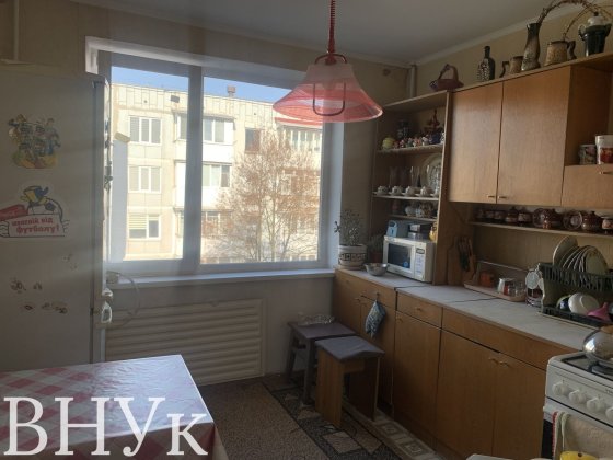 Продається затишна тепла квартира з меблями Луцк