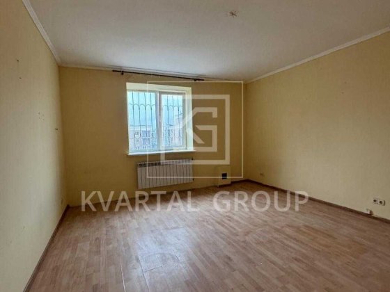 Продам квартиру в центрі міста 1000 дол за м2. Честковий ремонт. Ирпень