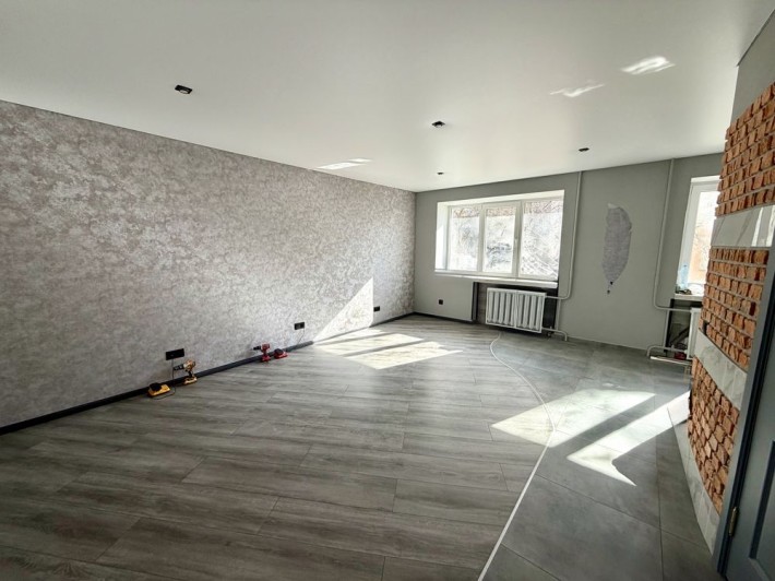 Продаж 1 кім квартири в центрі міста - фото 1