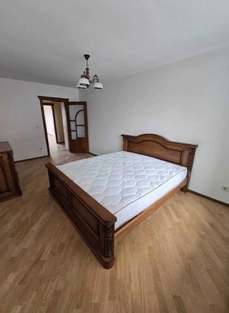 Продам 2 кім. з ремонтом та меблями - фото 1