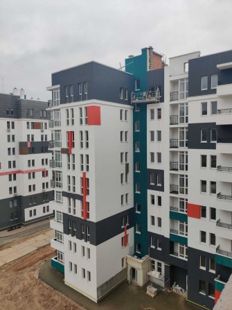 2к квартира в Бучі з частковим ремонтом - фото 1