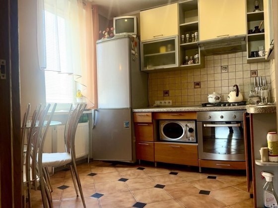 2-х сталінка « зуп 8 лікарня» Автономка Меблі Техніка Кривой Рог