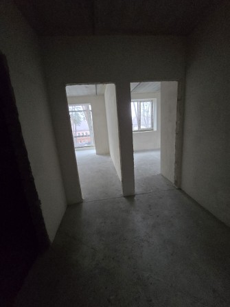 Дуже крута пропозиція, навпроти школа - фото 1