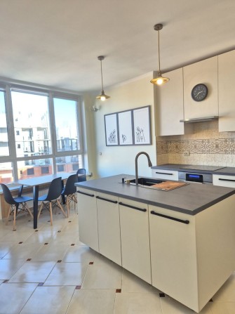 Простора 1к квартира 47м2 біля Центрального парку - фото 1