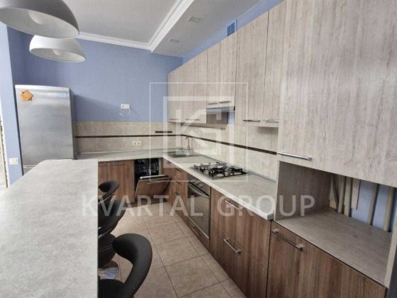 Продам ГАРНУ євро2к квартиру з ремонтом, меблями. Газ. 45.3м2. Ирпень