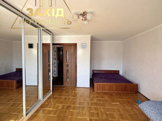 Простора 1 кімнатна 38,6 кв.м біля РАЦСу просп.Соборності Луцк