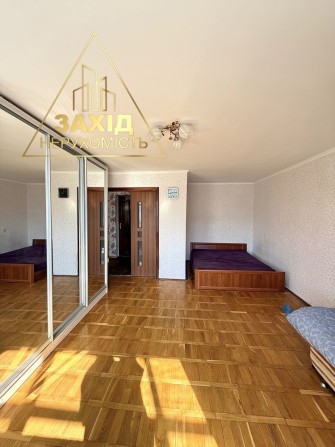 Простора 1 кімнатна 38,6 кв.м біля РАЦСу просп.Соборності - фото 1