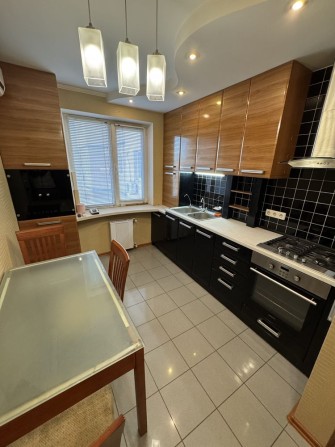 Продам Трехкомнатную квартиру с Автономным отоплением прос.Гагарина. - фото 1