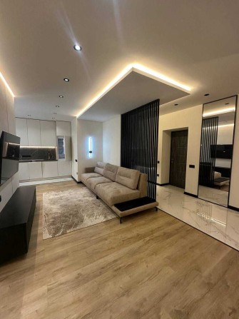 Продам стильну квартиру в центрі.Якісний ремонт.Здана новобудова. - фото 1