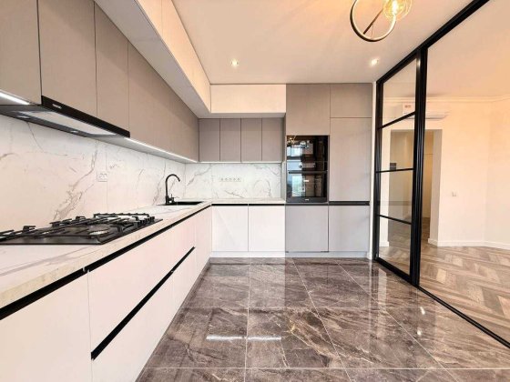 Видова 2.5 кім з ремонтом в обжитій новобудові! Ивано-Франковск