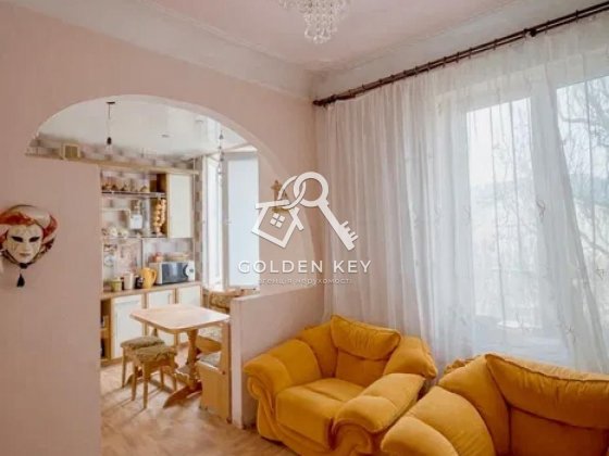 Продаж 2-кімнатної сталінки на 97 кварталі Кривой Рог