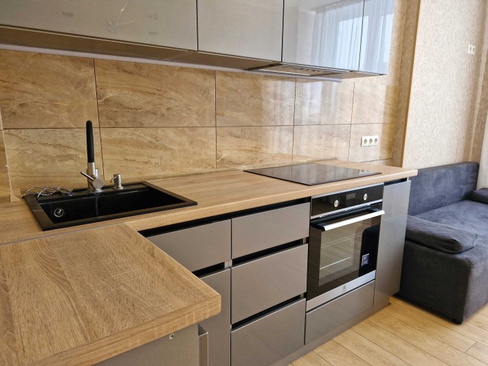 Оф. 2%.ЄВРО 2к Центральний парк. - фото 1