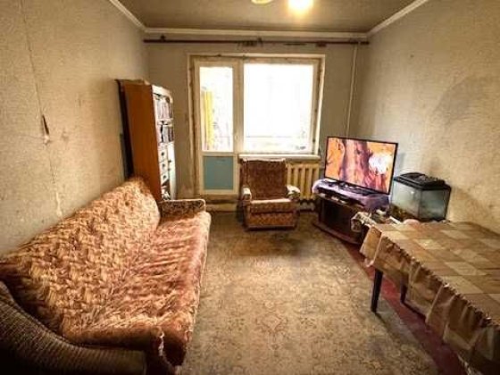 Продам 3 кім. квартиру  5 м-н Зарічний. ТЕРМІНОВО. Кривой Рог