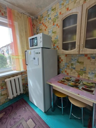 УЮТНАЯ 3к. Планировка - одна из лучших! ВСЕ  РАЗДЕЛЬНО, ДВУХСТОРОННЯЯ - фото 1