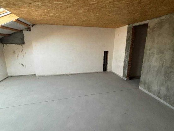 Кладовки в подарунок ! 3 кімнатна! Мінімальне оформлення !Без комісії! Буча